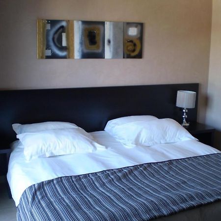 Augustin Marie Hotel Бонифачо Стая снимка