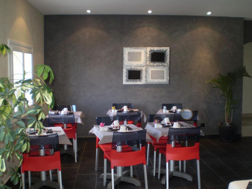 Augustin Marie Hotel Бонифачо Екстериор снимка